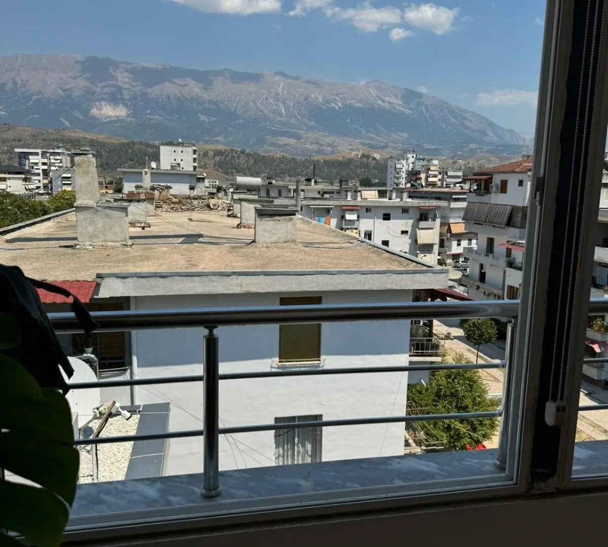 Central Apartment Gjirokaster