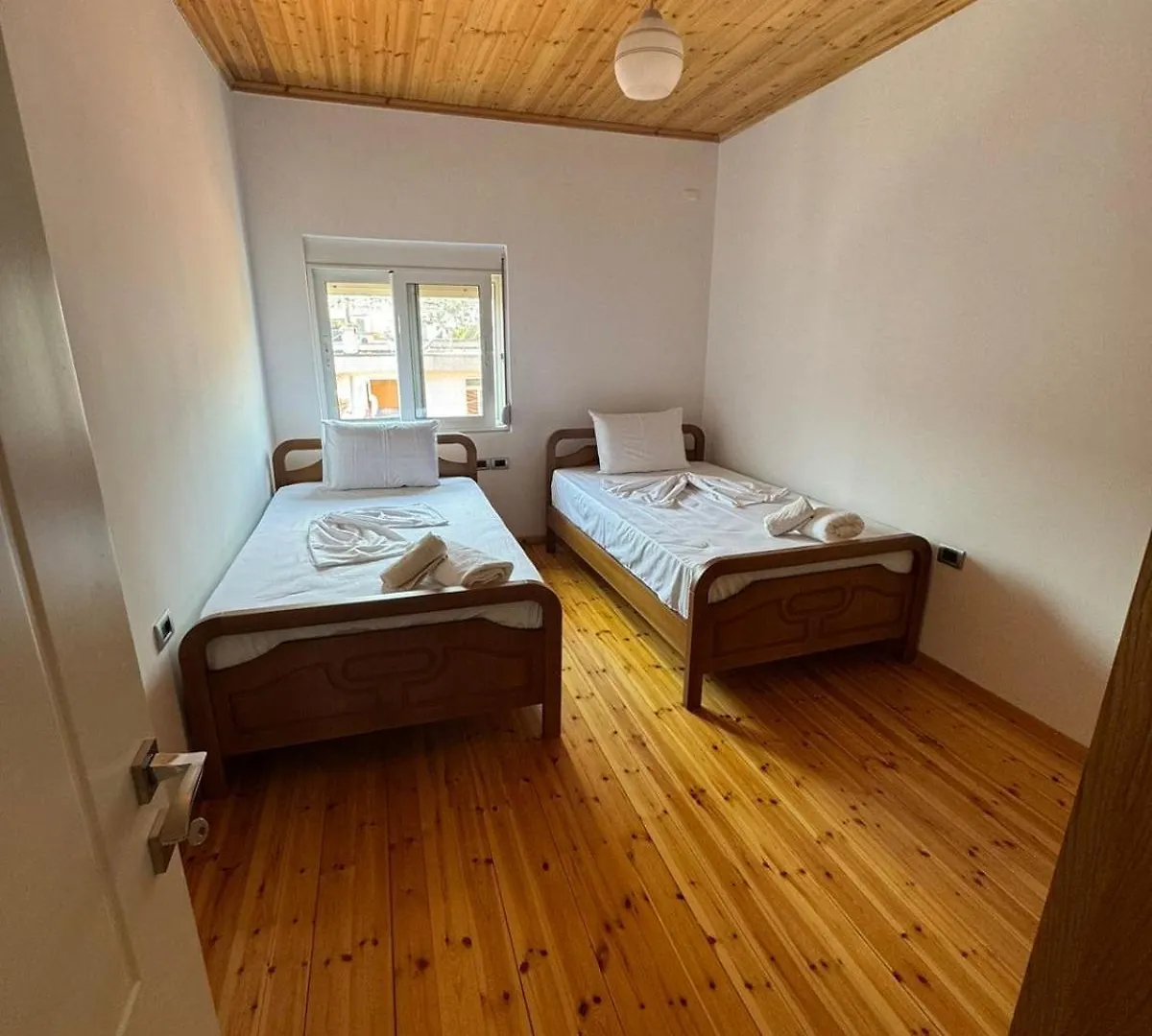 Central Apartment Gjirokaster